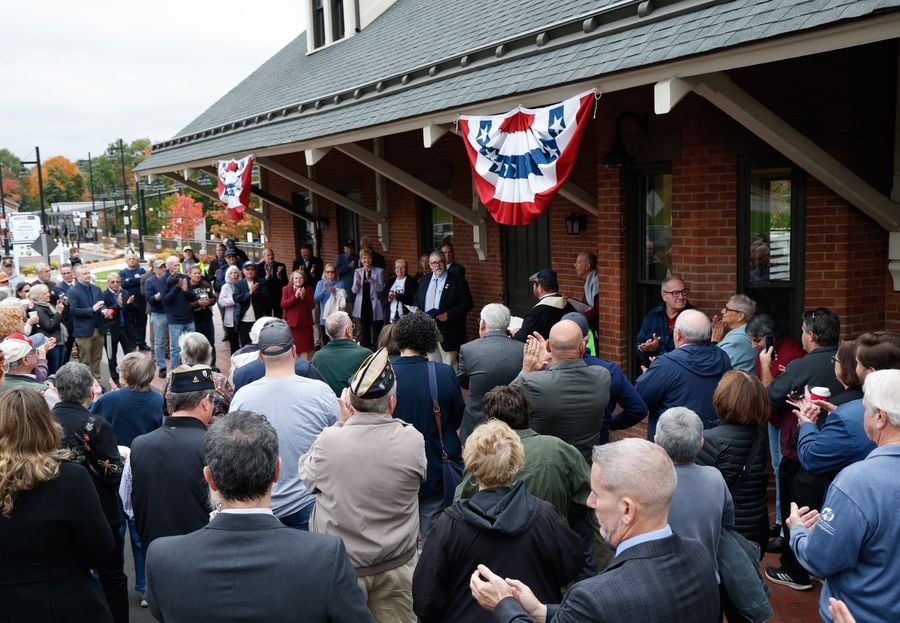 6_Zawistowski Train and TOD ribbon cutting 101326-9725.jpg